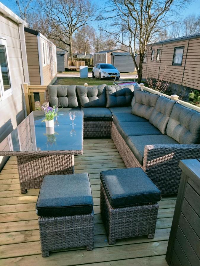 Bj Chalets - Robbengat 85 - Gezellige Chalet Op Vakantiepark Lauwersoog! Vroege Incheck! Met Airco! Eksteriør bilde