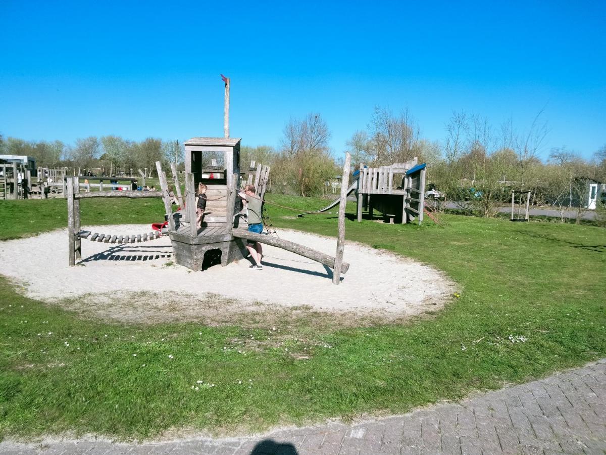 Bj Chalets - Robbengat 85 - Gezellige Chalet Op Vakantiepark Lauwersoog! Vroege Incheck! Met Airco! Eksteriør bilde