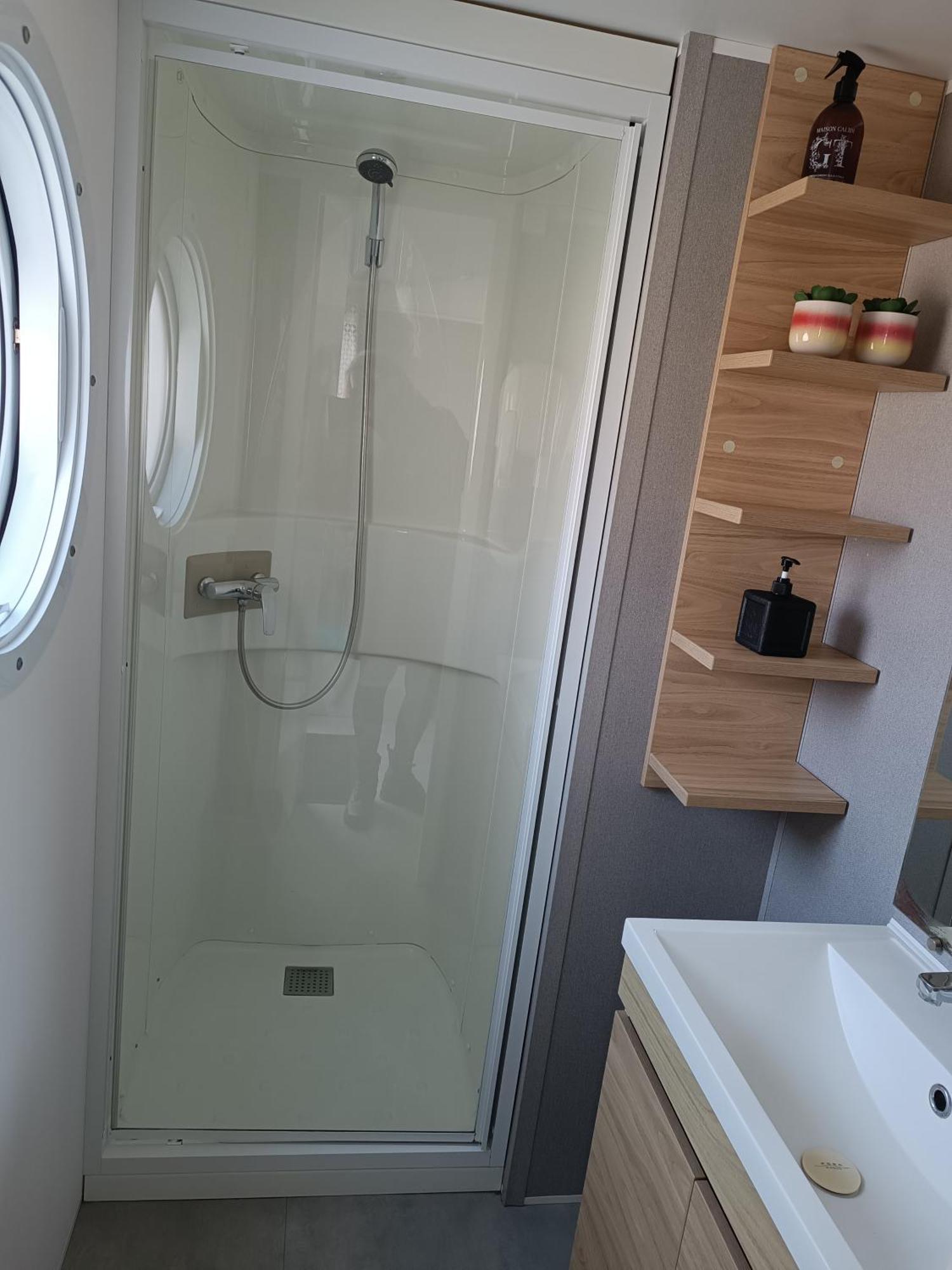 Bj Chalets - Robbengat 85 - Gezellige Chalet Op Vakantiepark Lauwersoog! Vroege Incheck! Met Airco! Eksteriør bilde