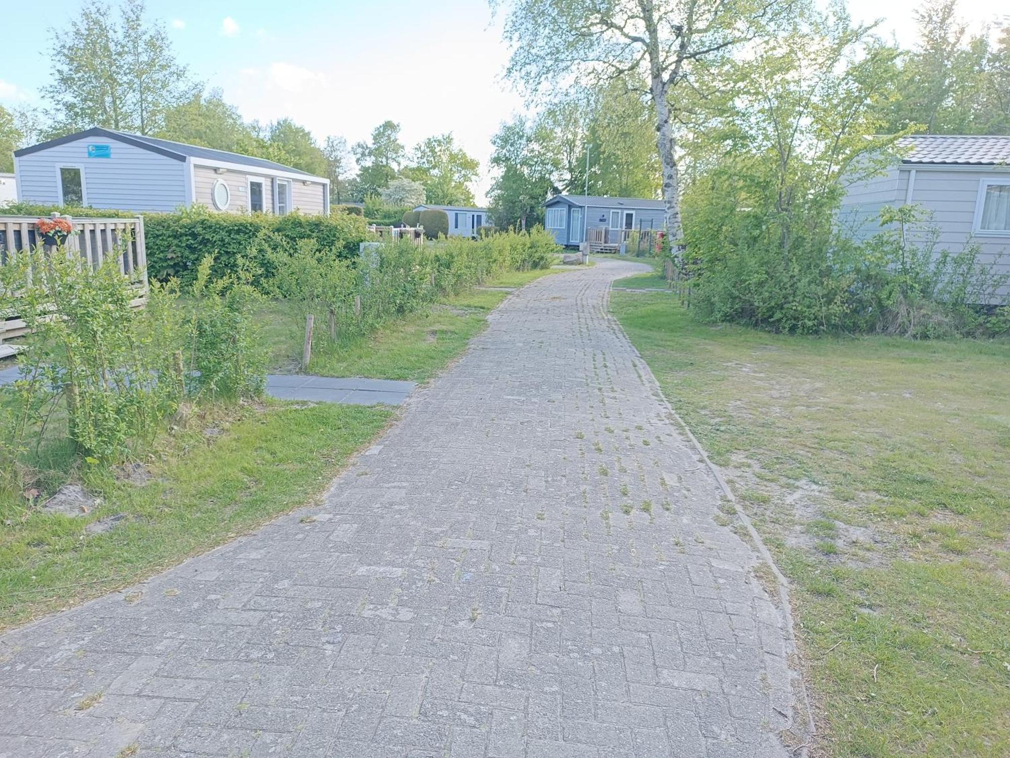 Bj Chalets - Robbengat 85 - Gezellige Chalet Op Vakantiepark Lauwersoog! Vroege Incheck! Met Airco! Eksteriør bilde